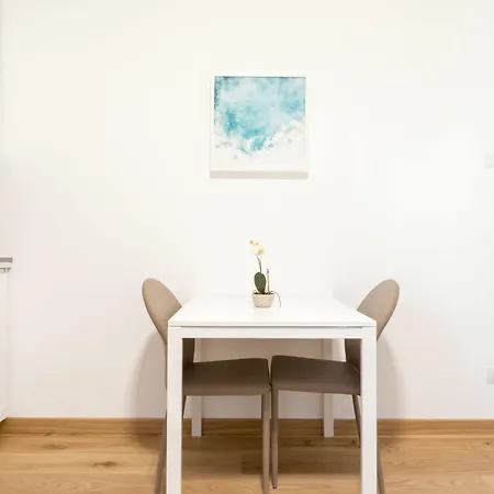 Italianway Easy - De Cristoforis 5 * Milano