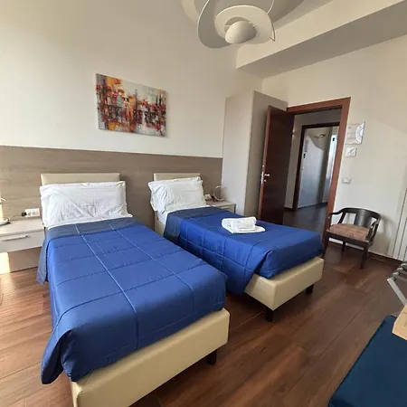 בית הארחה Enjoy Skyline מילאנו