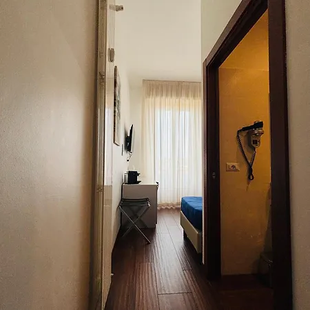 בית הארחה Enjoy Skyline מילאנו