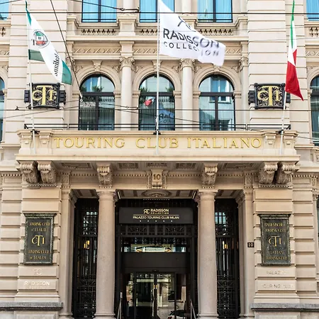 מלון Palazzo Touring Club Milan, A Radisson Collection מילאנו
