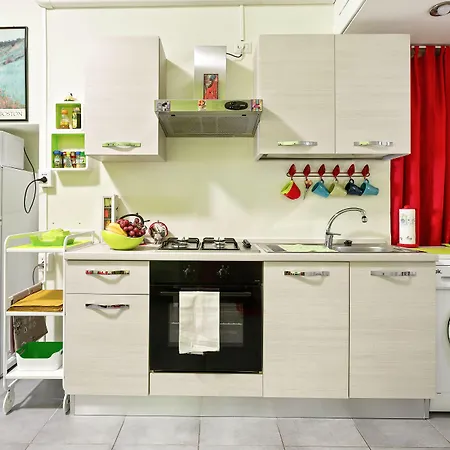 Guesthost - Cenisio&sempione Cosy Flat * Milan