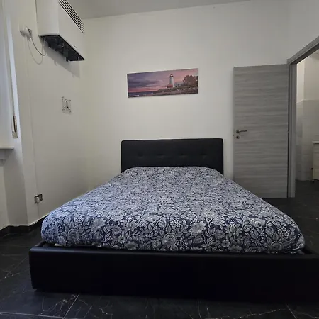 Rent In Bilocale Di 40 Mq Con Parcheggio ميلان