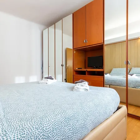 Apartment The Metropolitan Cozy Near Duomo + Wifi Milan
