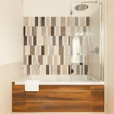 Easyhomes-madonnina View *