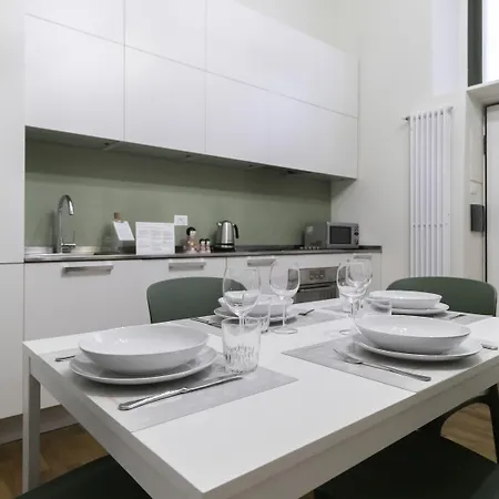 Italianway Easy - Piero Della Francesca 19 A * Milão