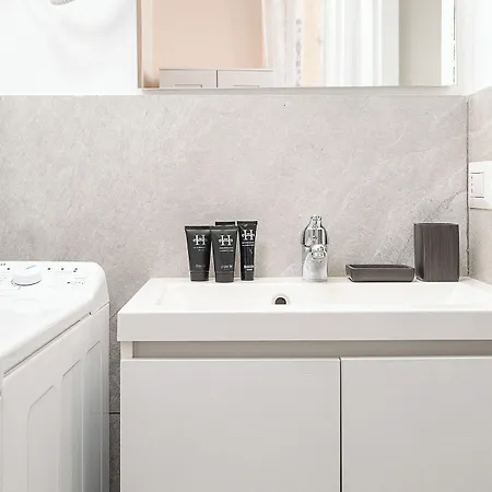 Italianway Easy - Monza 39 Appartement *