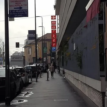 Kibilu - Piazza Ghirlandaio Milan