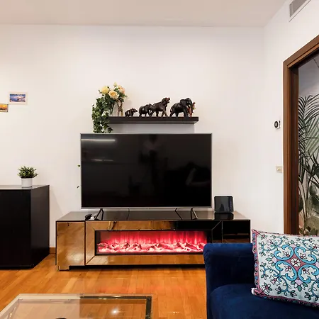 Bnbutler - Marghera - Luminoso Bilocale In Edificio Stile Vecchia Διαμέρισμα