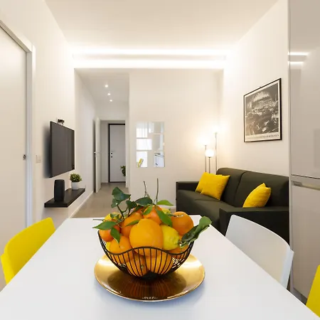 Gioia Short * 밀라노