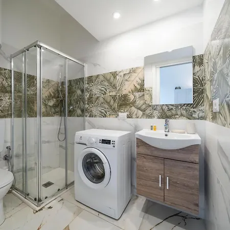 St Laurent - Citta Studi Milaan