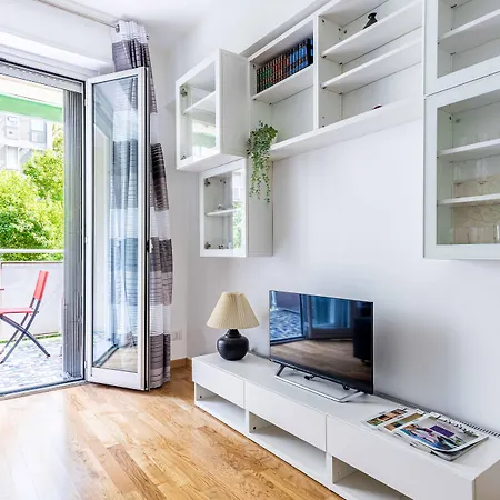 Joivy Adorable Flat With Balcony *