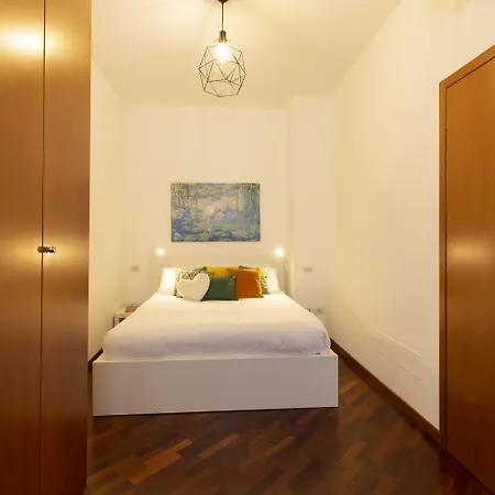 Urban Retreat - Isola District דירה