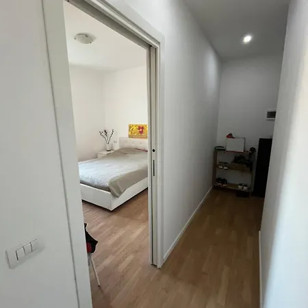 בית אירוח Private In Isola-farini