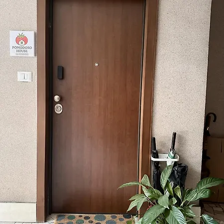 Pomodoro House - Luminoso Vicino Linate, Sky, Fabrique, Arena Olimpica