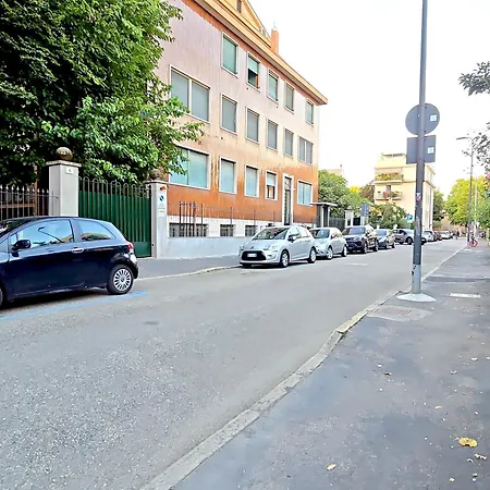 Milanoflats - The Igloo