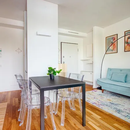 Giaxtower Gym & Pool Romantic Pool View *