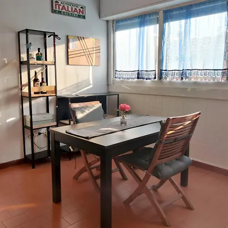 Nemi Relax B&B Bilocale Tra Linate Gli Ospedali Monzino E Maugeri E L'Unipol Dome Arena Milano