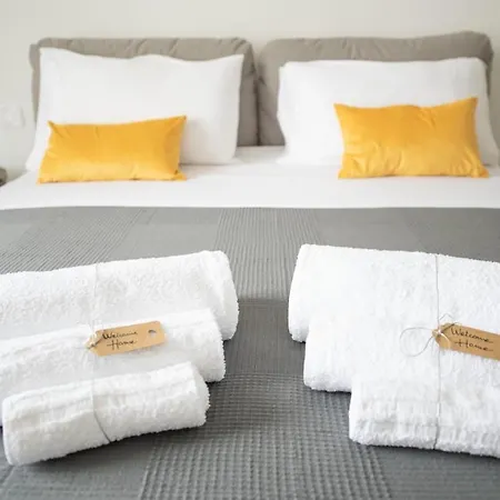 Isola - Leobrothers - Conte 1