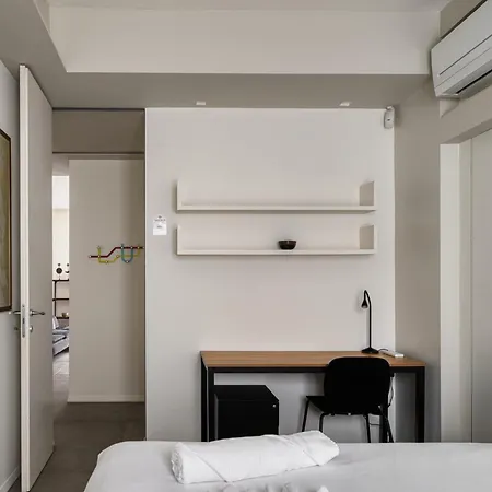 Large Milan's Navigli - 5 Guests *