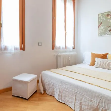 15' A Piedi Dal Centro - Metro M4 Tricolore * ميلان