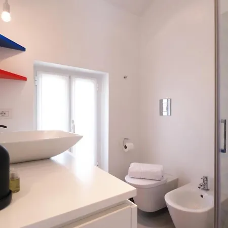 Contempora - Attic With Terrace In The Heart Of Porta Romana Apartmán