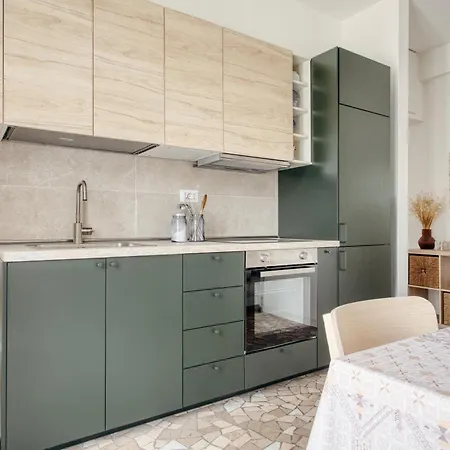 Hostmate - - Massarenti Milan