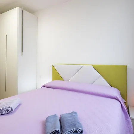 Lotus By Interhome * Milão