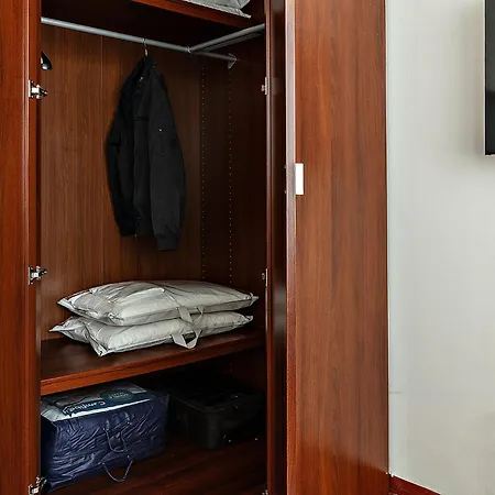 Apartman De Homes - Con Vista Su Porta Nuova Vicino Metro Milánó