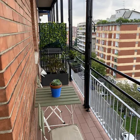 Two-room On A Quiet Street 15 Minutes From The Duomo Appartement Milan