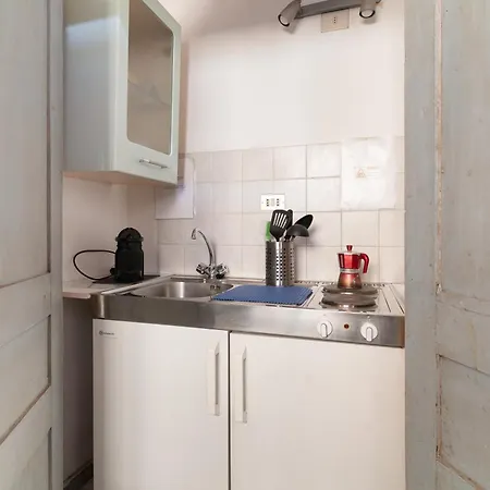 Guesthost - Arco Della Pace *