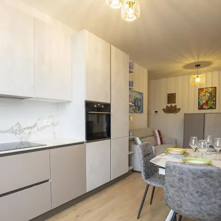 Lotus By Interhome Apartamento Milão