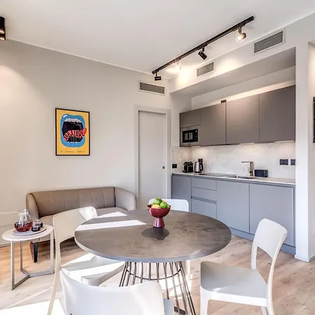 Seety Porta Romana Corte Apartmán