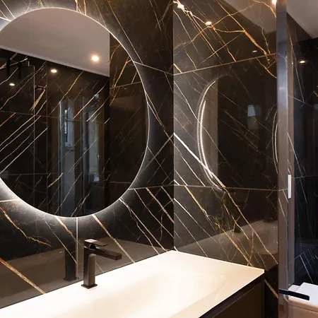 Lejlighed Lusso, Stile E Un Meraviglioso Terrazzo Nel Cuore Di