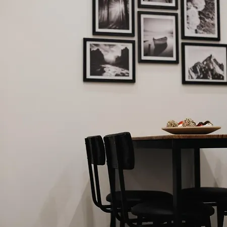 Hostmate - - Rembrandt