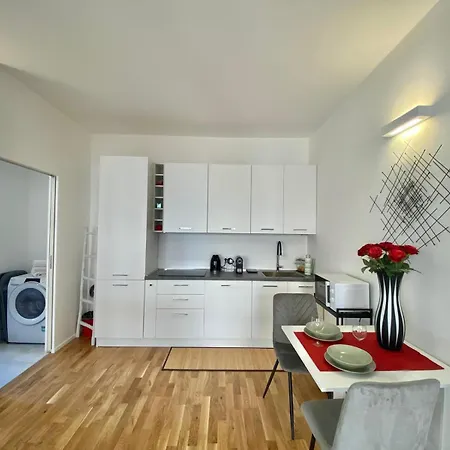 Albani Life, Stile & Comfort In Soluzione Silenziosa E Indipendente Apartment Milan