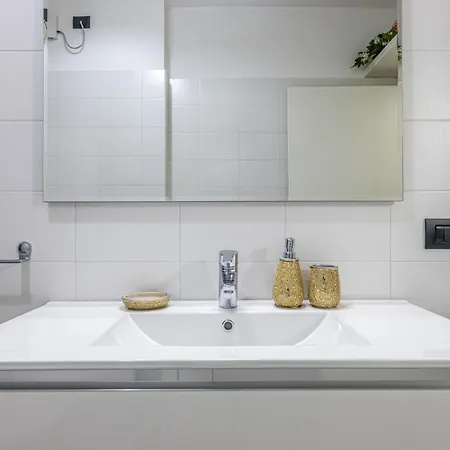 Open Space Lambrate San Raffaele * ミラノ