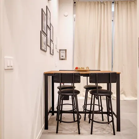 Hostmate - - Rembrandt Apartman Milánó