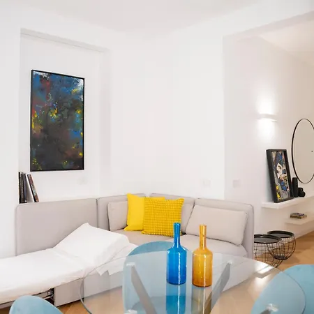 Апартаменты Modern Flat Metro Lotto-citylife-mico-self Check-in-ac *