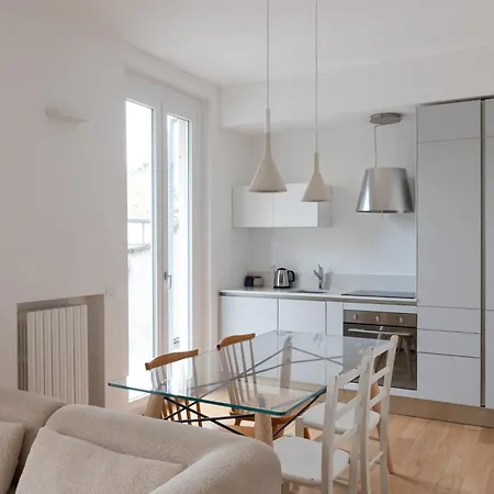 Luminoso Trilocale Con Ampio Terrazzo - Mirable Pm Daire Milano