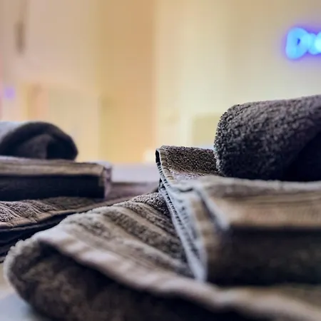 Monica Navigli Mediolan