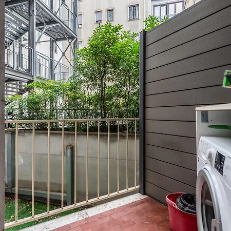 4 Pax Luxury Duomo San Babila Apartament Mediolan