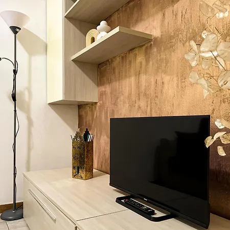 Monica Navigli * Mediolan