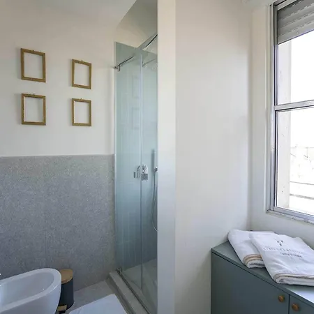 Skyline View In Heart Of * Milano