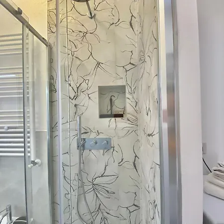 Albani Life, Stile & Comfort In Soluzione Silenziosa E Indipendente Apartment