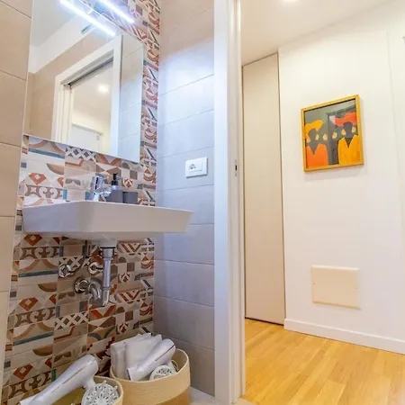 Olgiati Twelve - 3 Charming Bedrooms And Gym Apartment