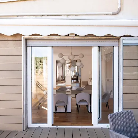 Lejlighed Lusso, Stile E Un Meraviglioso Terrazzo Nel Cuore Di