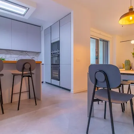 Olgiati Twelve - 3 Charming Bedrooms And Gym Apartment Mailand