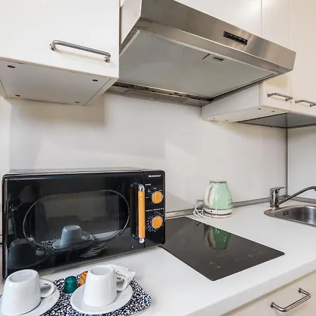 Habesha Flats - A Quiet Retreat Just Steps From The Metro M1 公寓 米兰