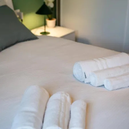 Habesha Flats - A Quiet Retreat Just Steps From The Metro M1