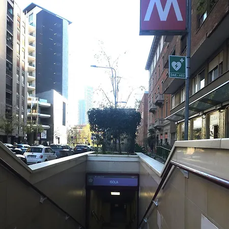 Bilocale Moderno Centrale-isola-garibaldi, 4 Posti, Wifi Veloce, Metro A 2 Minuti * Милан